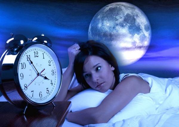 Kako pun mesec utiče na spavanje?
